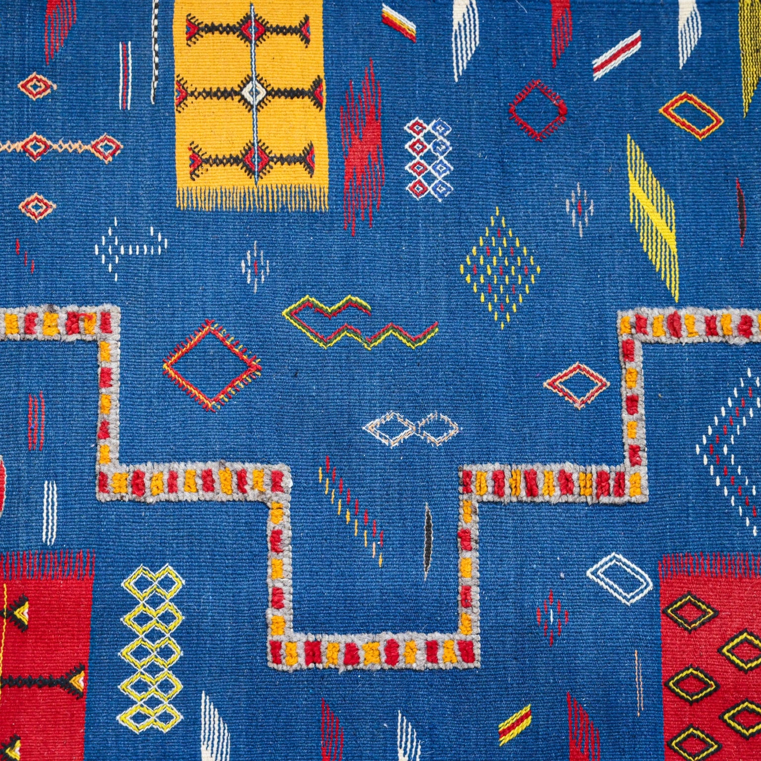 Handmade Moroccan Accent Rug - Blue & Red Wool Akhnif Kilim