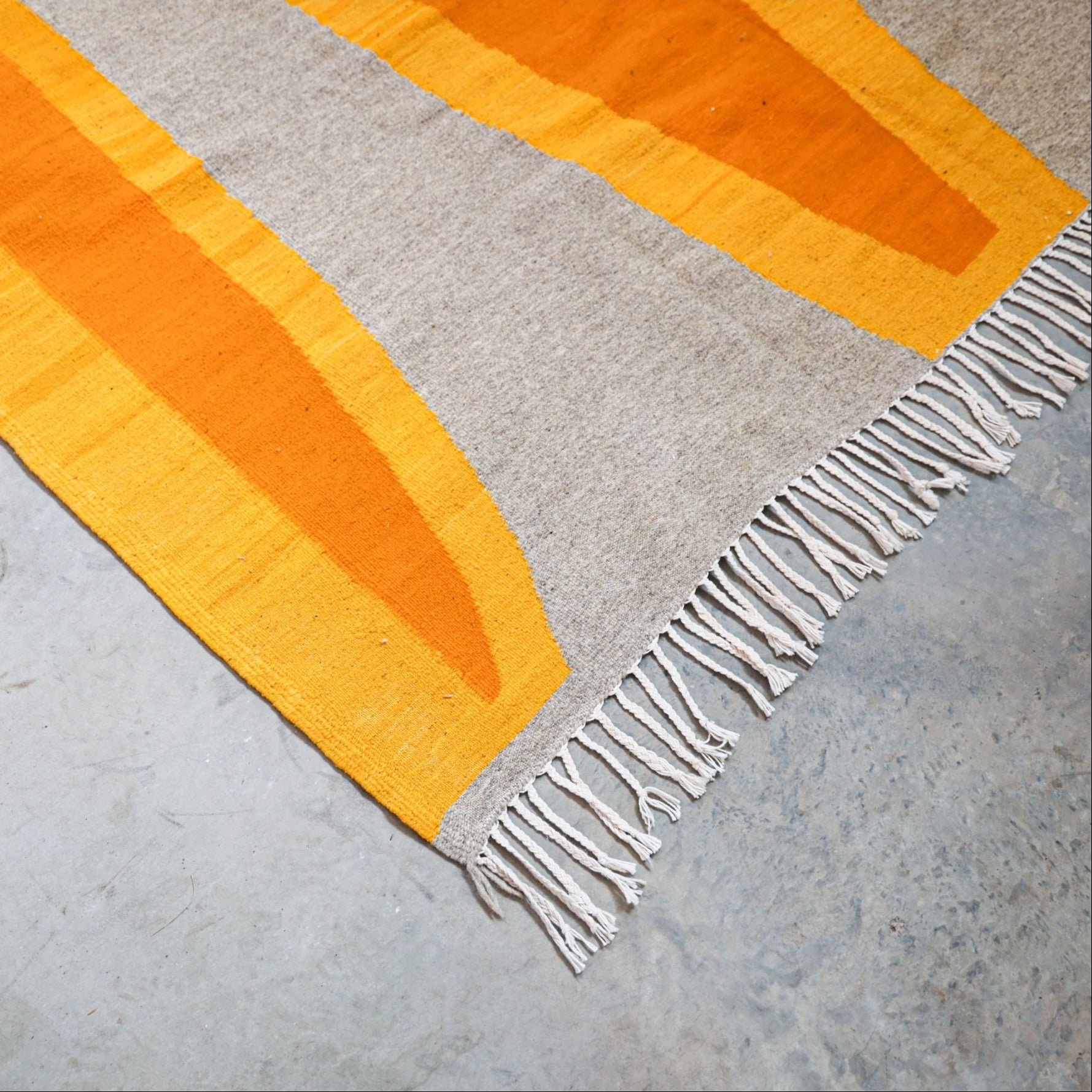 Hand-made Wool Berber Flatweave - Akhnif in High Atlas